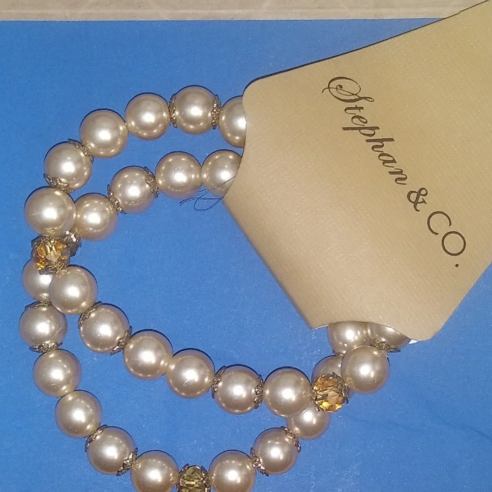 Gorgeous Pearl Bracelet NWT